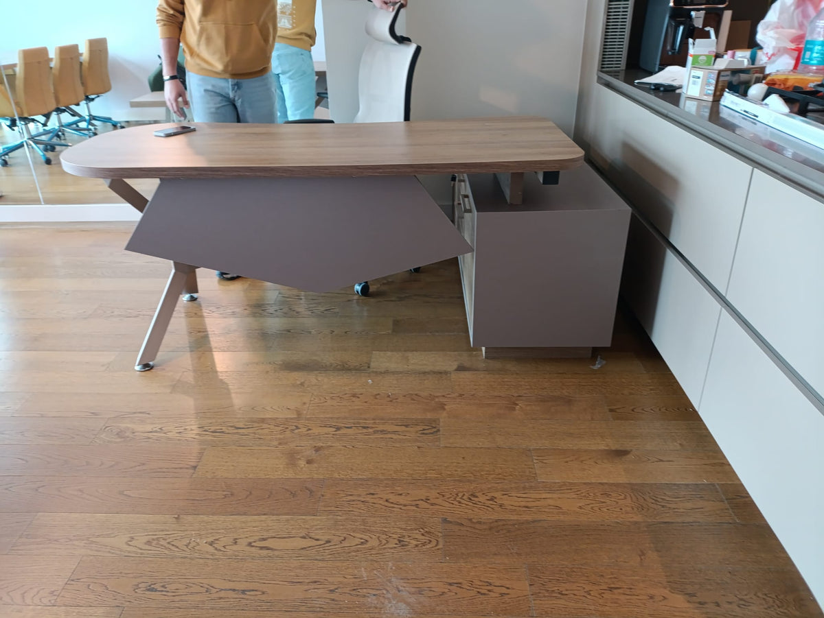 Emaar Square Office Furniture
