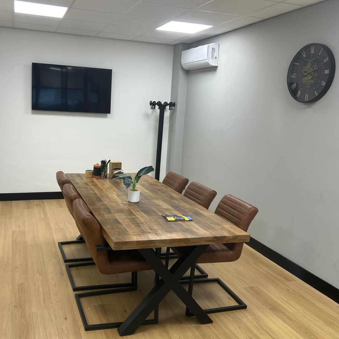Master-Building Company Office Team