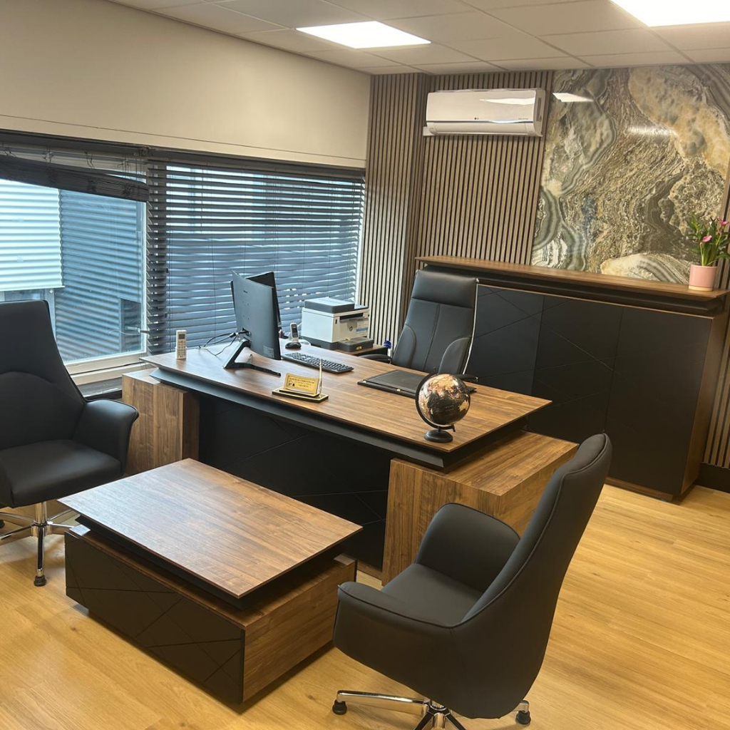 Master-Building Company Office Team