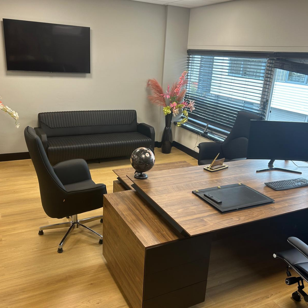 Master-Building Company Office Team