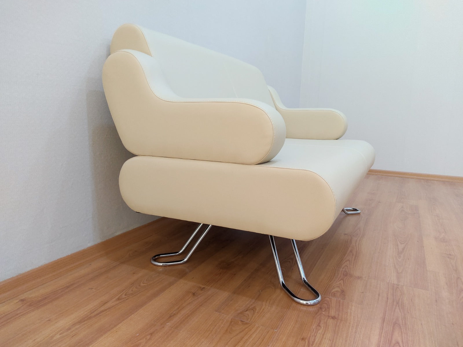 Tarso Three-Seater Sofa