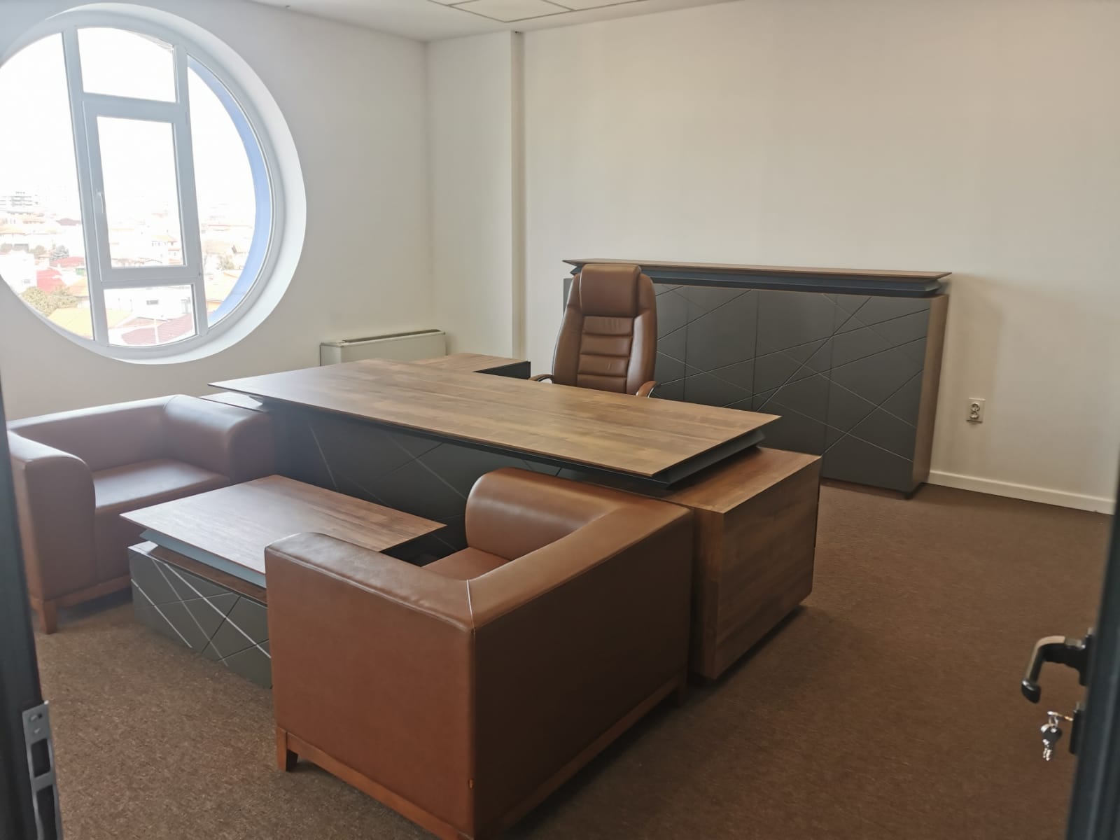 Romanian Office Furniture
