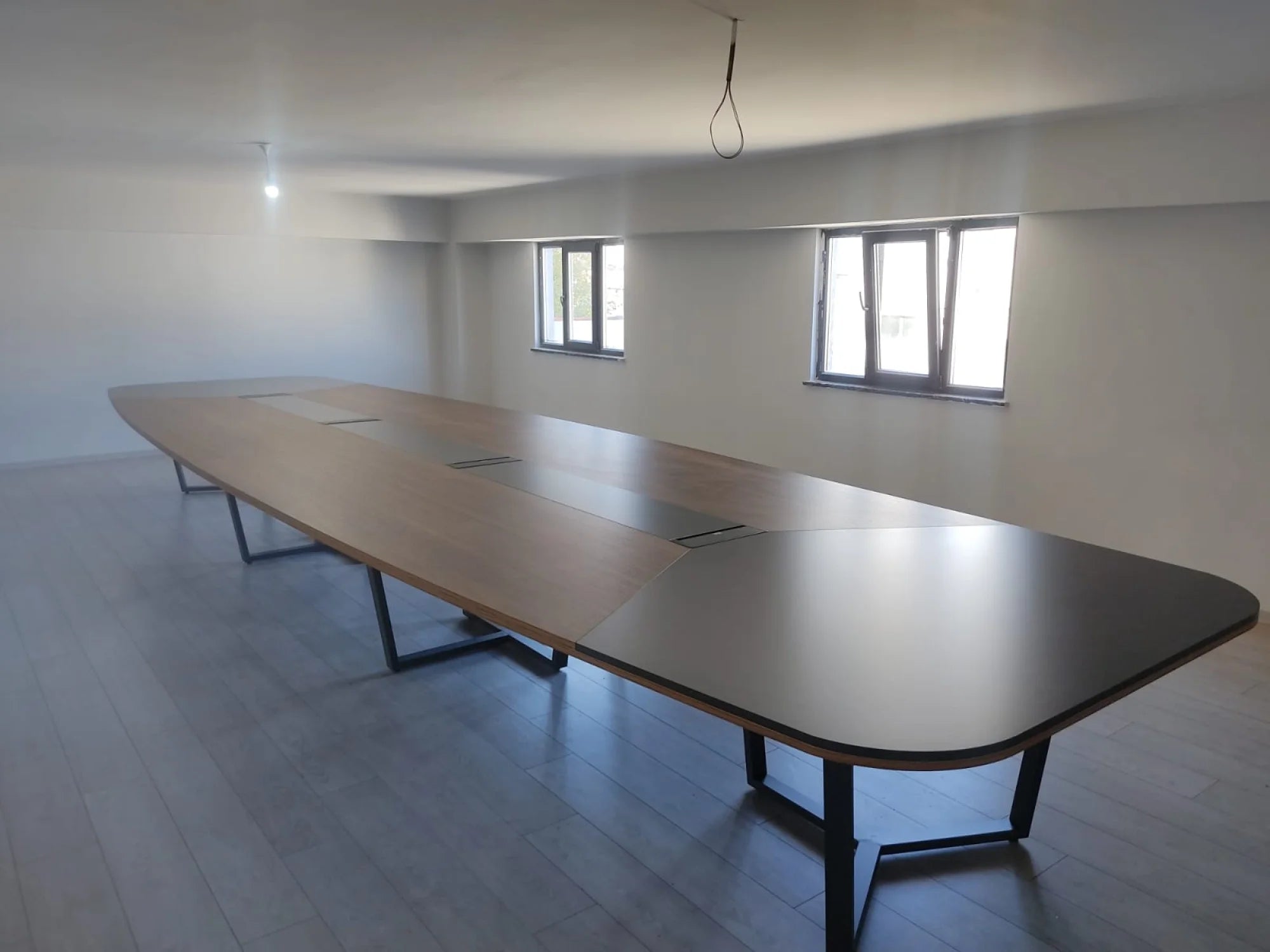 Büyük Oval Toplantı Masası 20-22 Kişilik ISTANBUL
