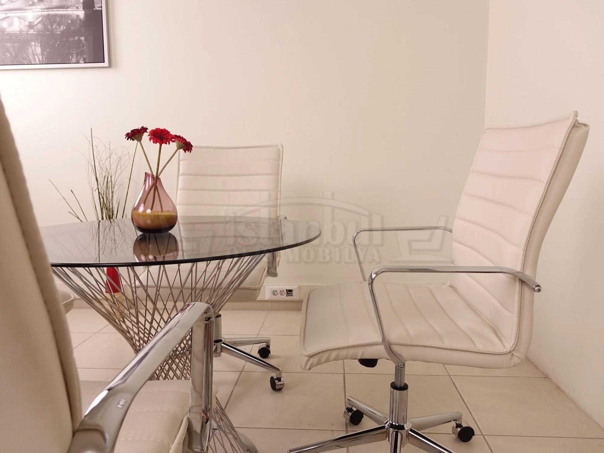 Cam Toplantı Masası Perla İstanbul Ofis Mobilya