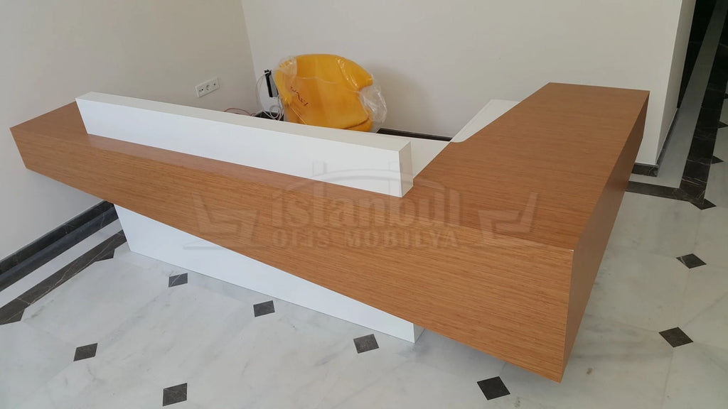 Danışma Masası Fly ISTANBUL-TSI