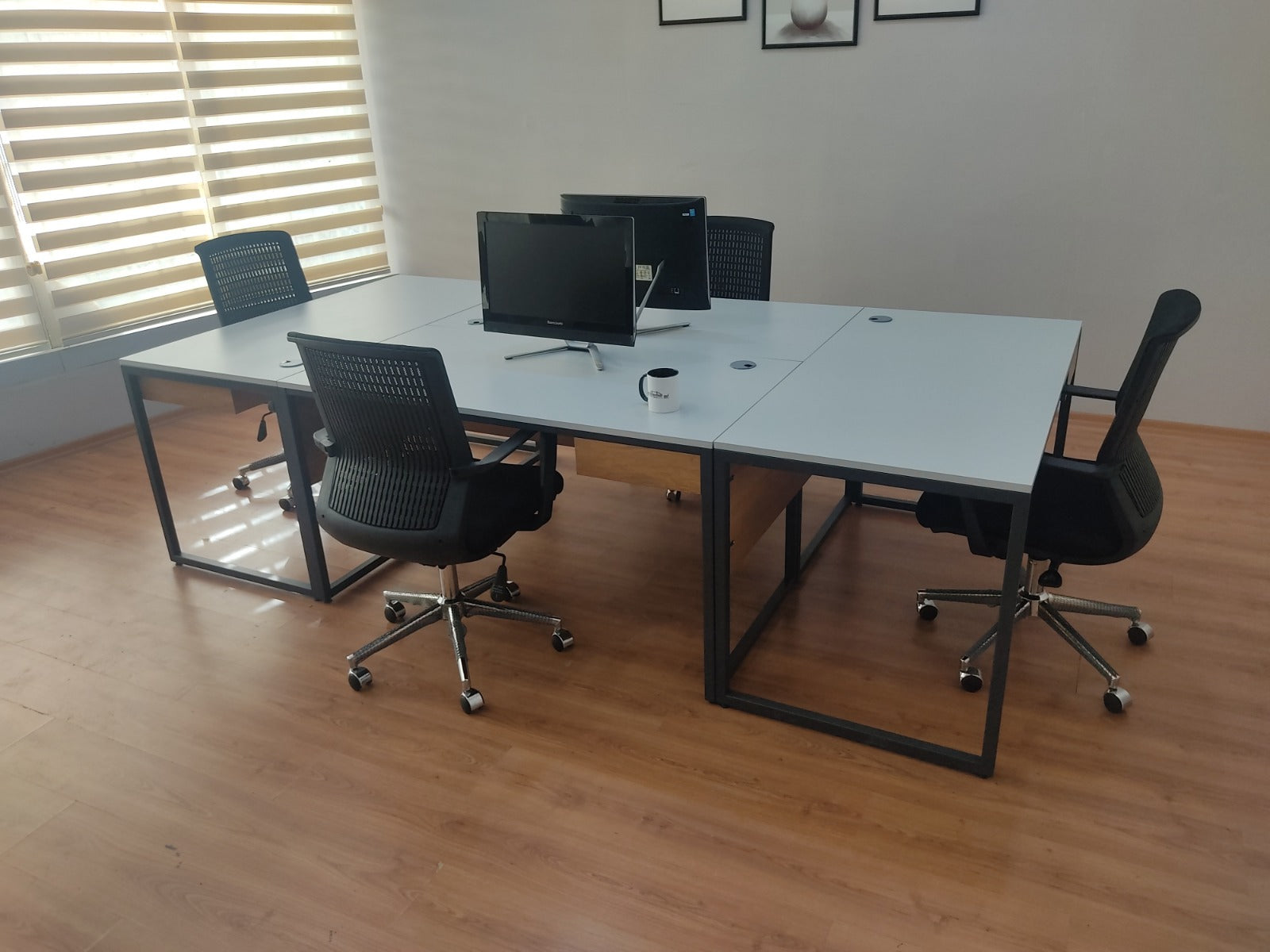 Zelinda 4-Person Desk