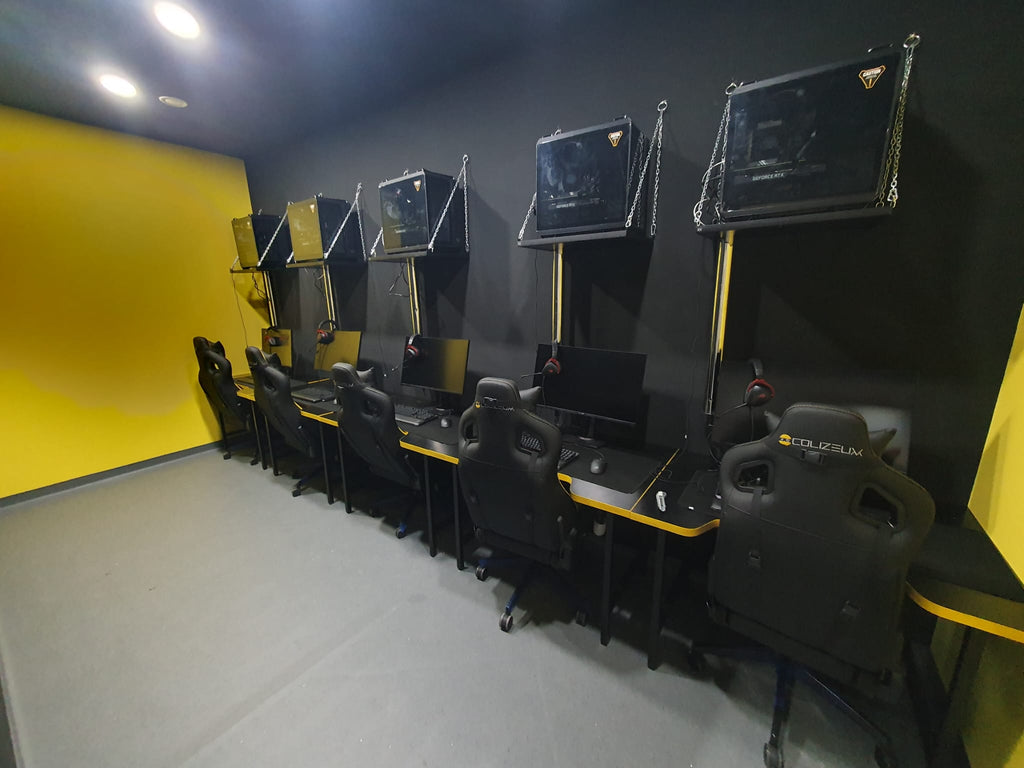 Colizeum Gaming Desks and Gaming Furniture