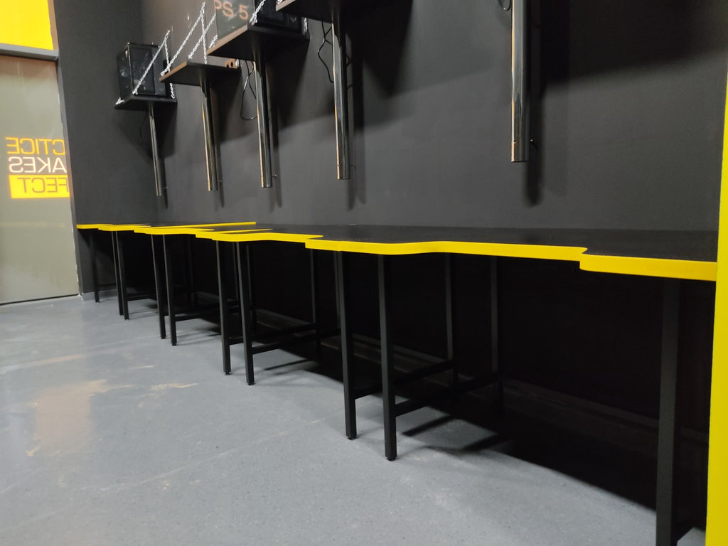 Colizeum Gaming Desks and Gaming Furniture