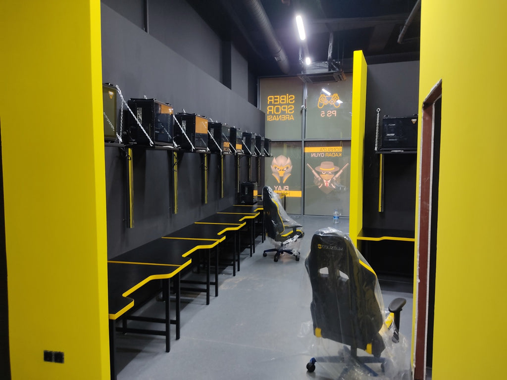 Colizeum Gaming Desks and Gaming Furniture