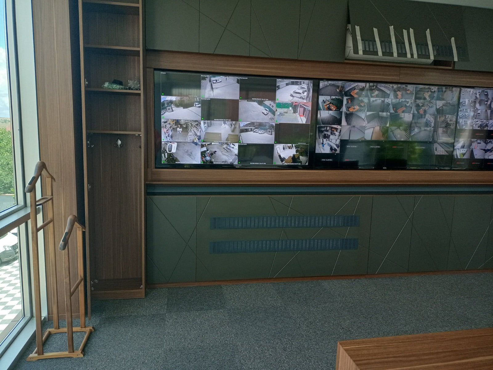 Office Furniture Designs