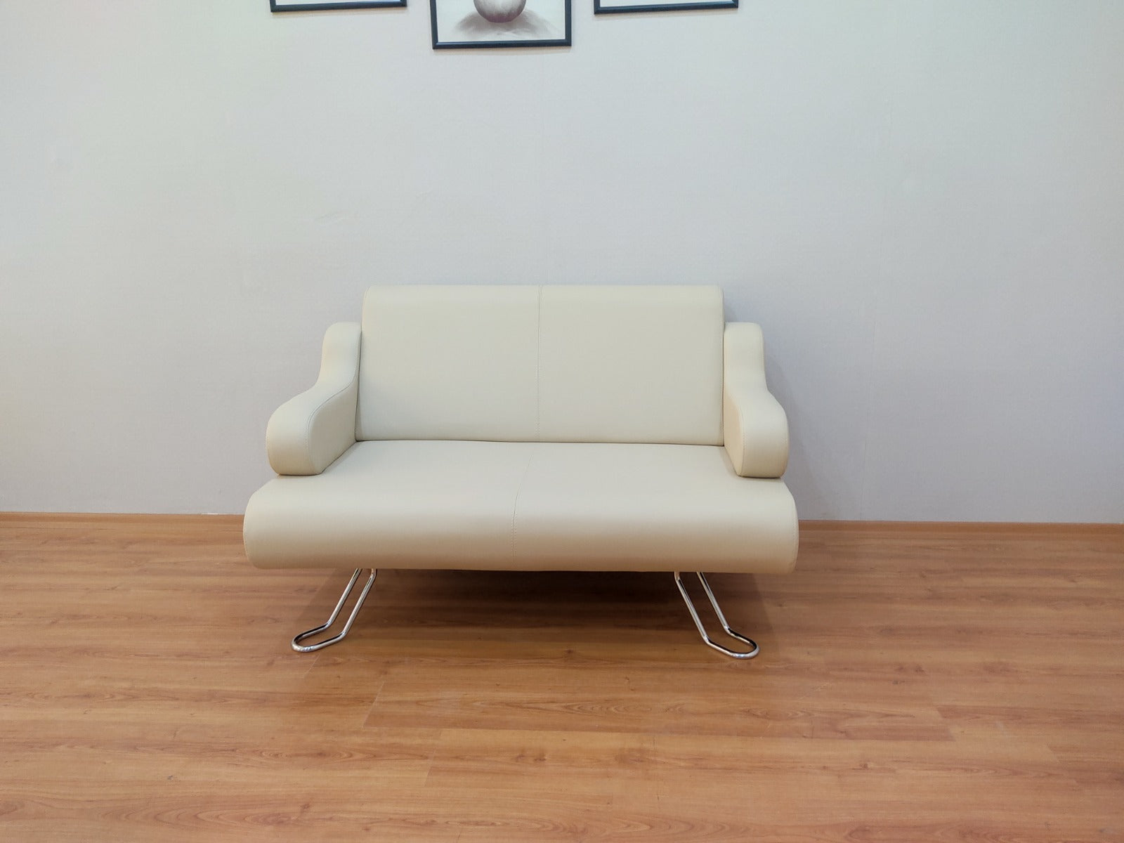Tarso Three-Seater Sofa