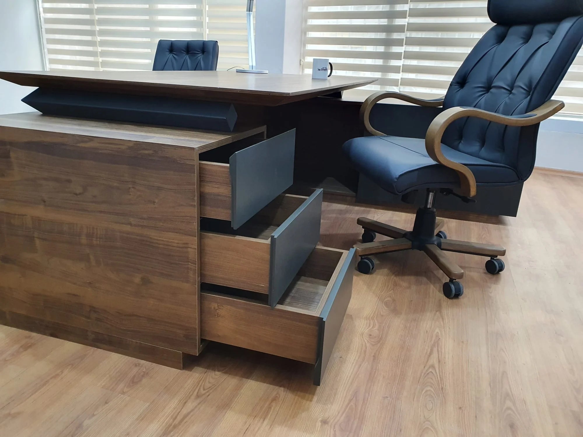 Ofis Makam Takımı İmza, Ceviz ve Lake, Minimal Ölçü ISTANBUL