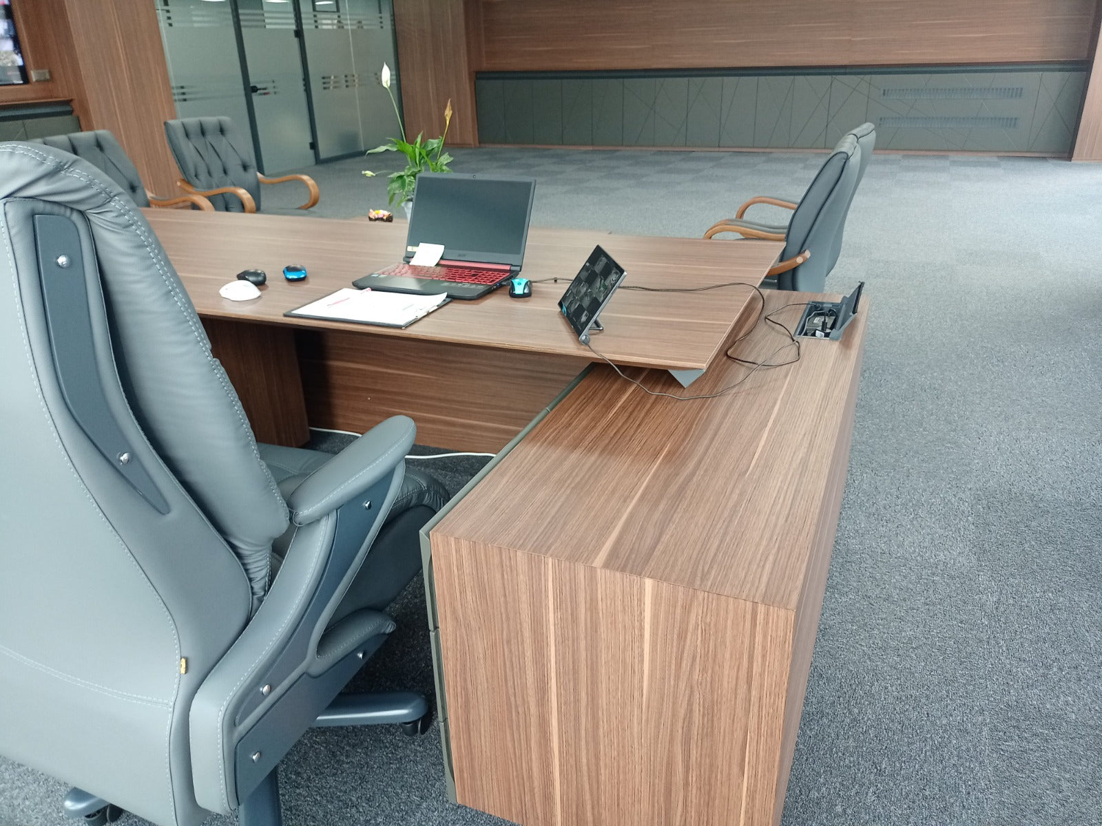 Office Furniture Designs