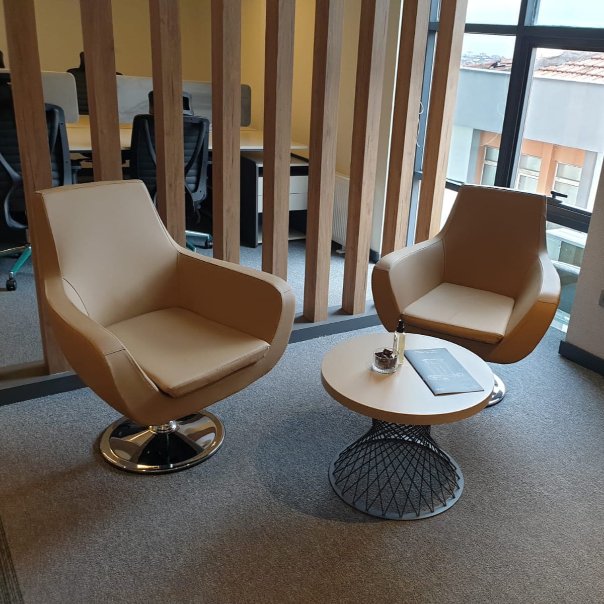 Kayra Waiting Armchair Bergere - Flans Legs