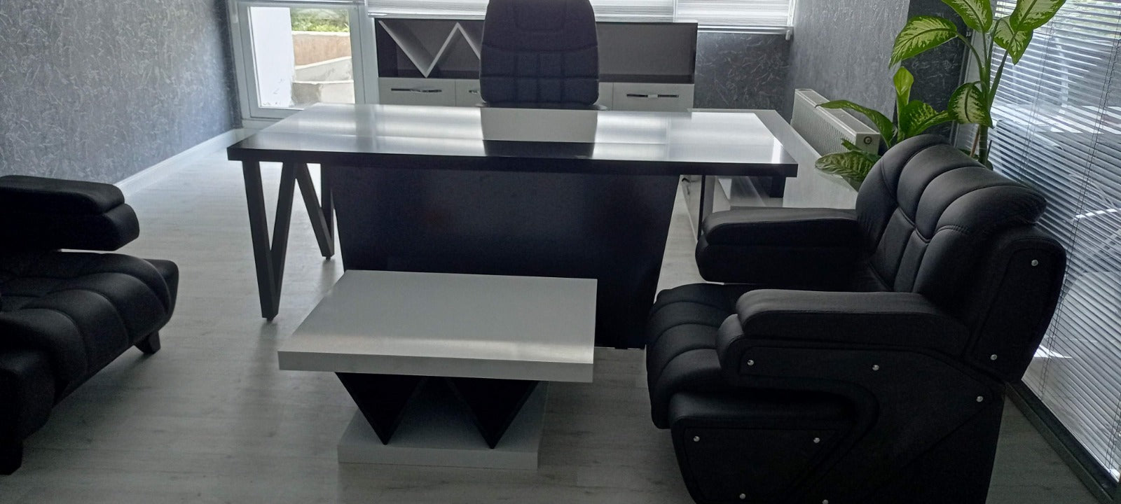 White Executive Office Furniture Set