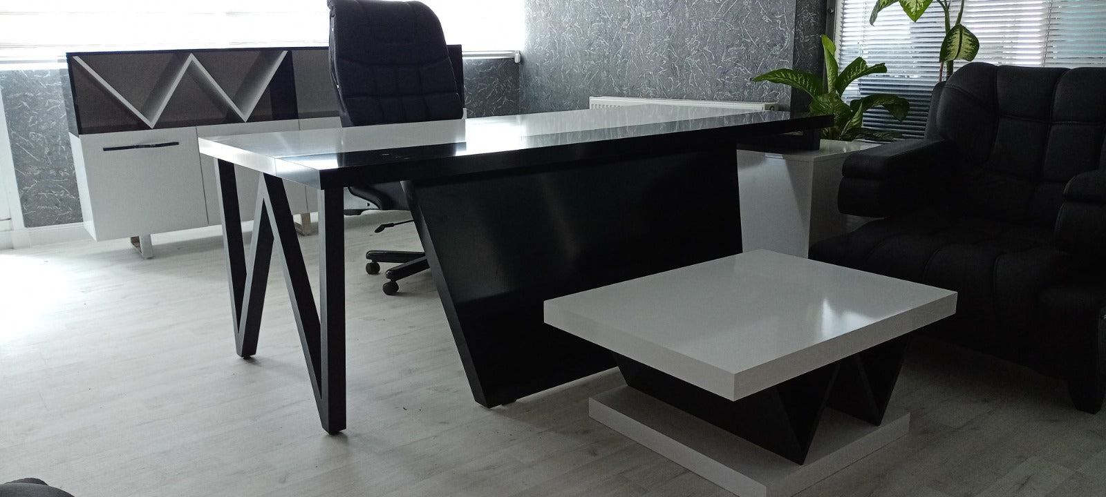 White Executive Office Furniture Set