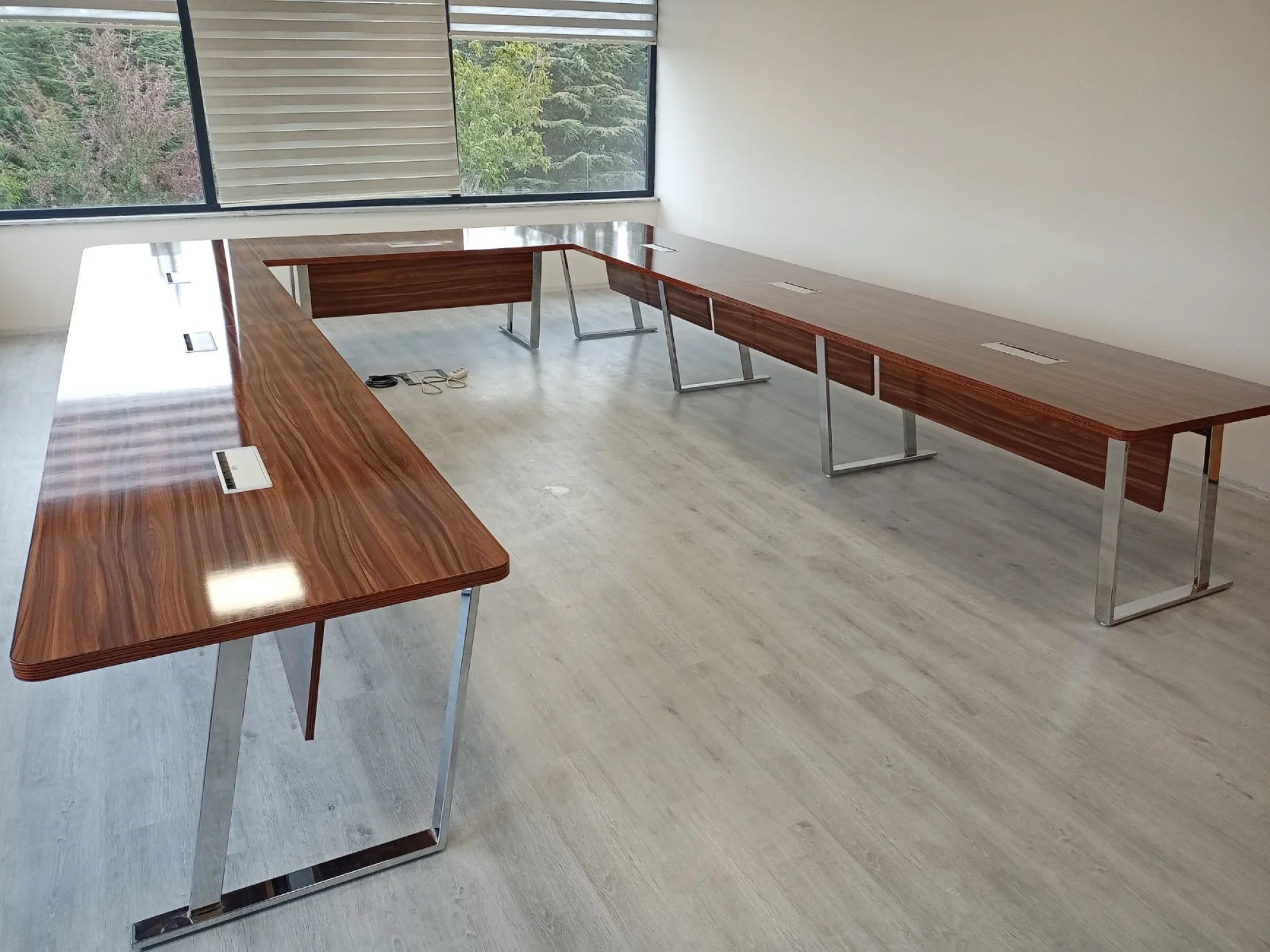 U Toplantı Masası , Ayarlanabilir Ön ISTANBUL